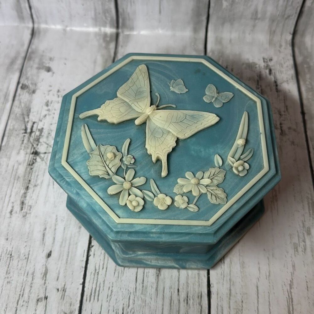 Vintage Blue‎ Butterfly Soapstone Octagon Trinket Box Design Gifts International